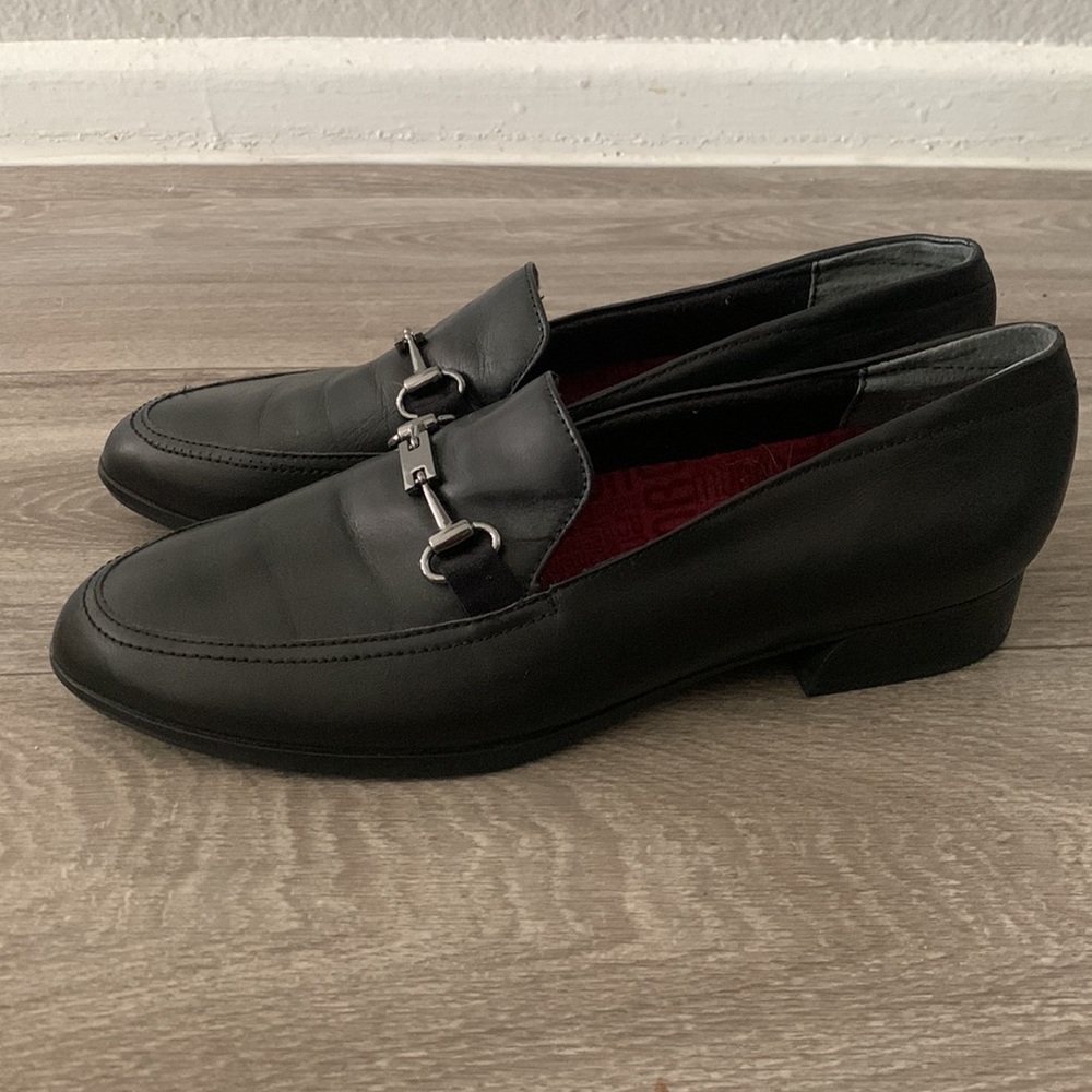 Munro Harrison II But Loafer Flat